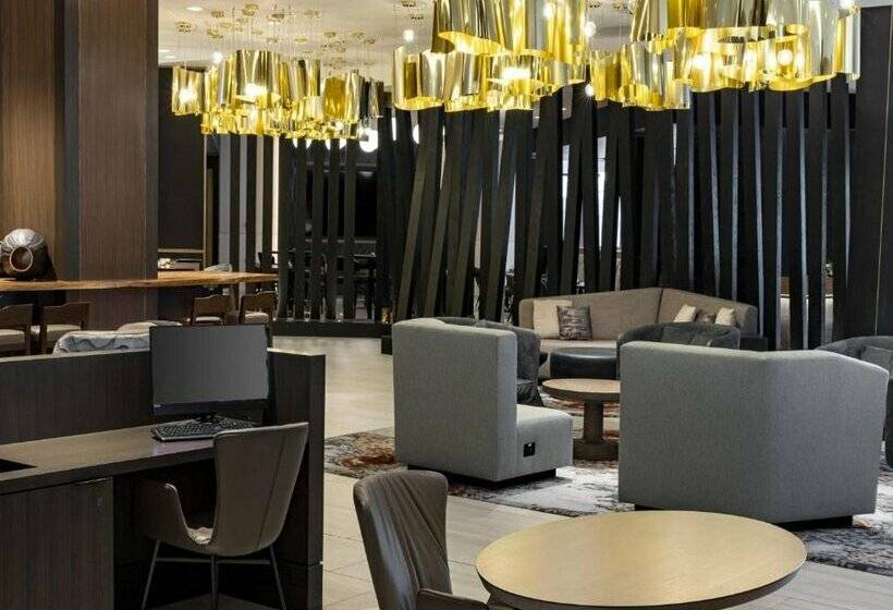 酒店 Richmond Marriott