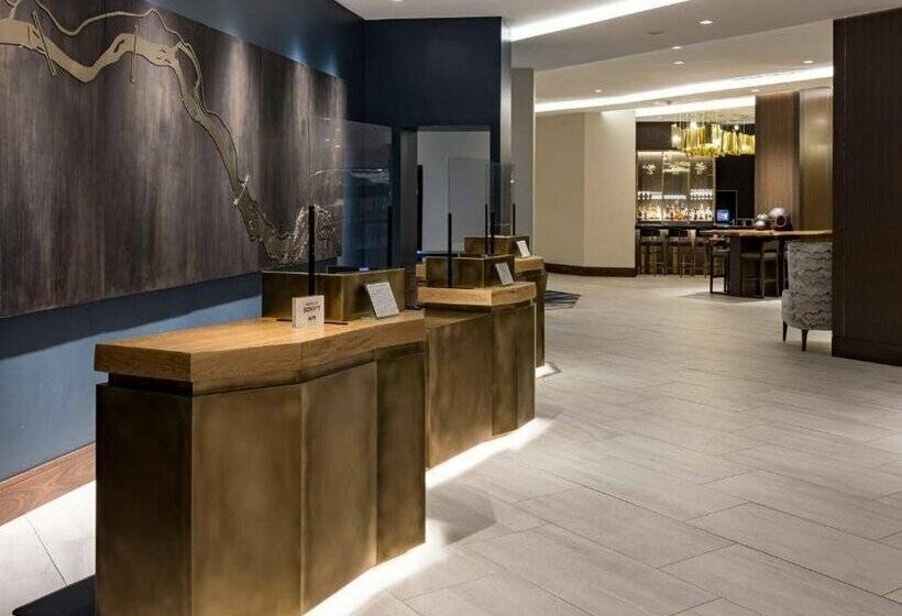 酒店 Richmond Marriott