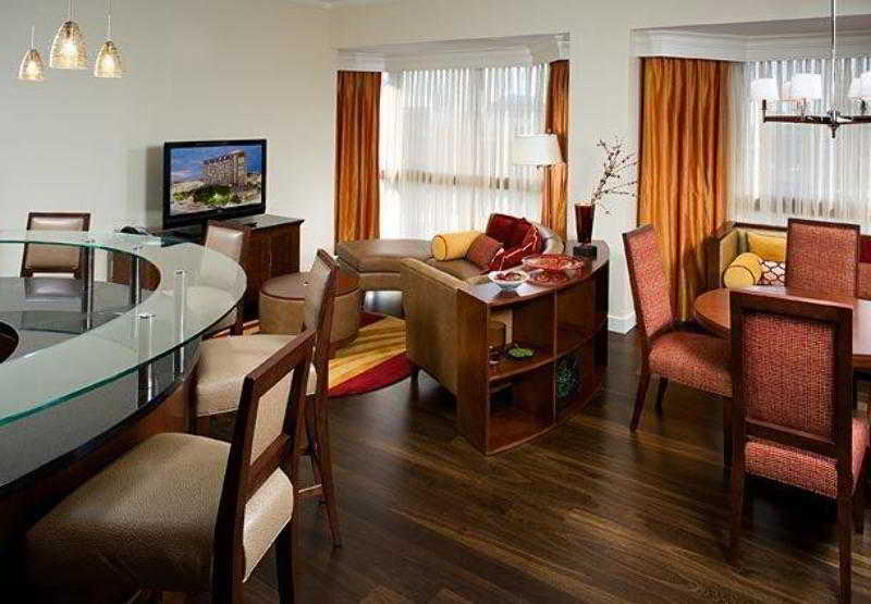 酒店 Richmond Marriott