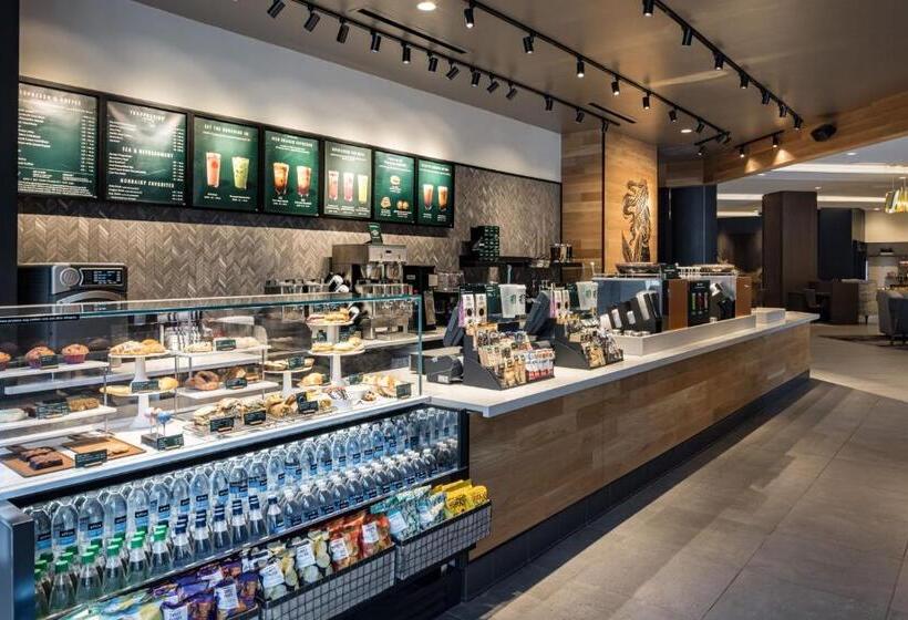 酒店 Richmond Marriott