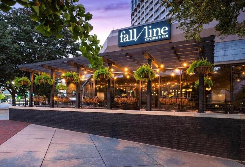 酒店 Richmond Marriott