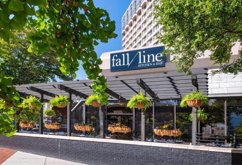 酒店 Richmond Marriott