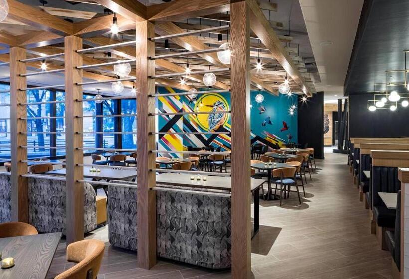 酒店 Richmond Marriott