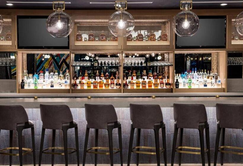 酒店 Richmond Marriott