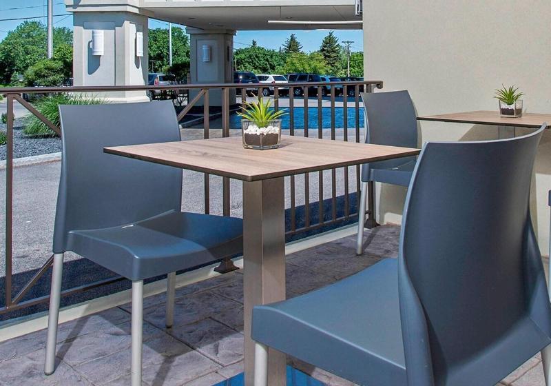 Отель Rochester Airport Marriott