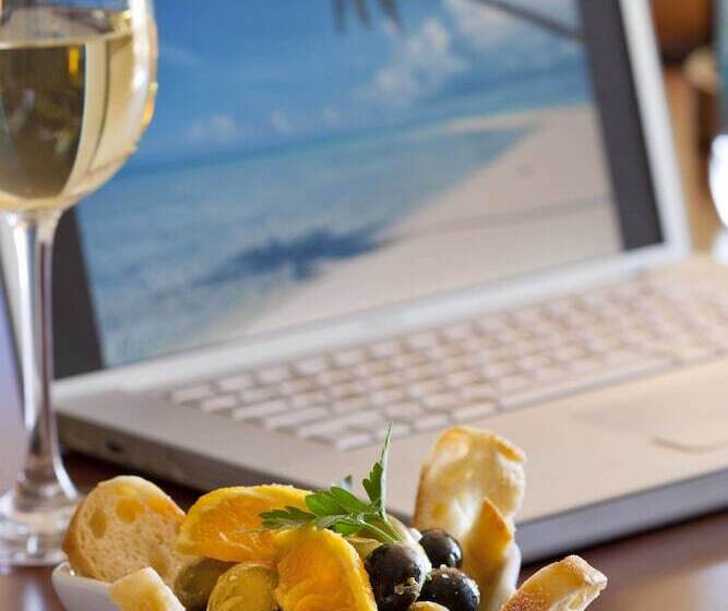 Отель San Diego Marriott Mission Valley