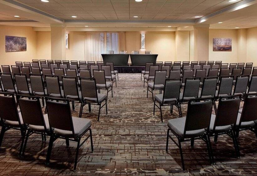 Отель San Diego Marriott Mission Valley