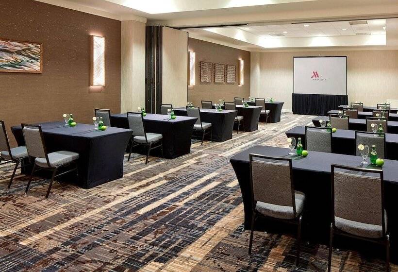 Отель San Diego Marriott Mission Valley