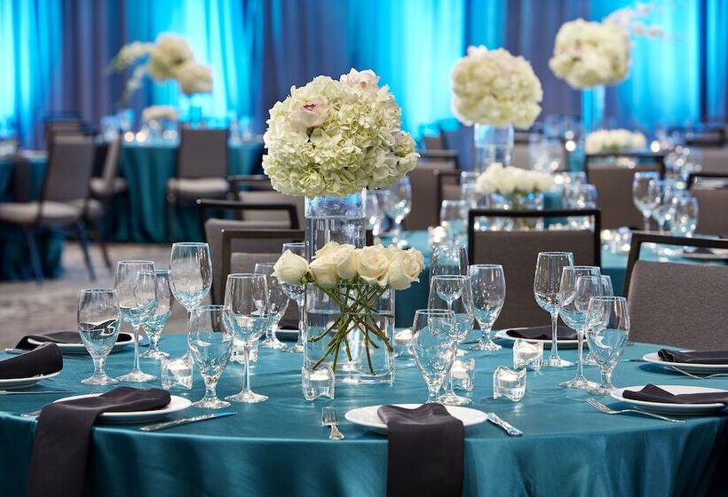 Отель San Diego Marriott Mission Valley