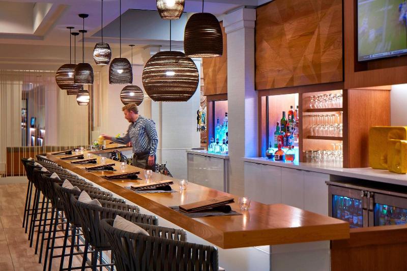 Отель San Diego Marriott Mission Valley