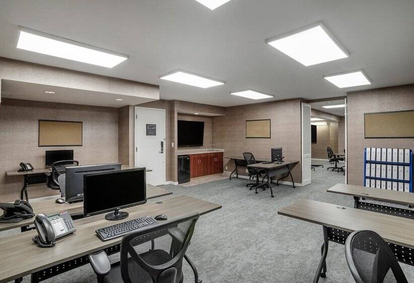 فندق Sheraton Suites Wilmington Downtown