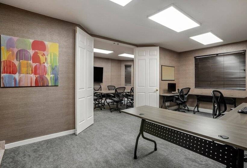 فندق Sheraton Suites Wilmington Downtown