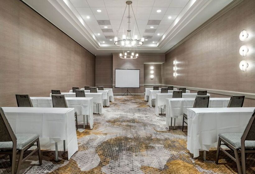 فندق Sheraton Suites Wilmington Downtown