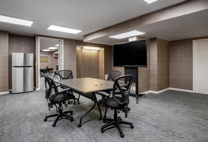 فندق Sheraton Suites Wilmington Downtown