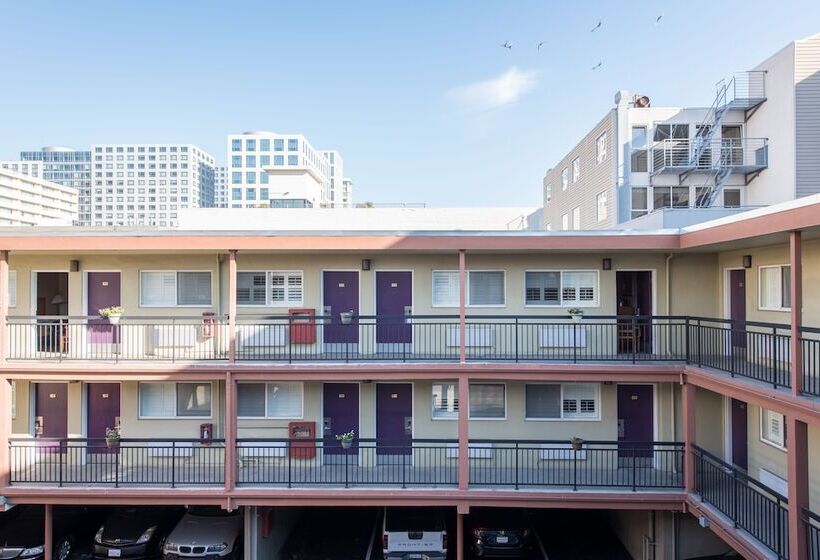 فندق Soma Park Inn