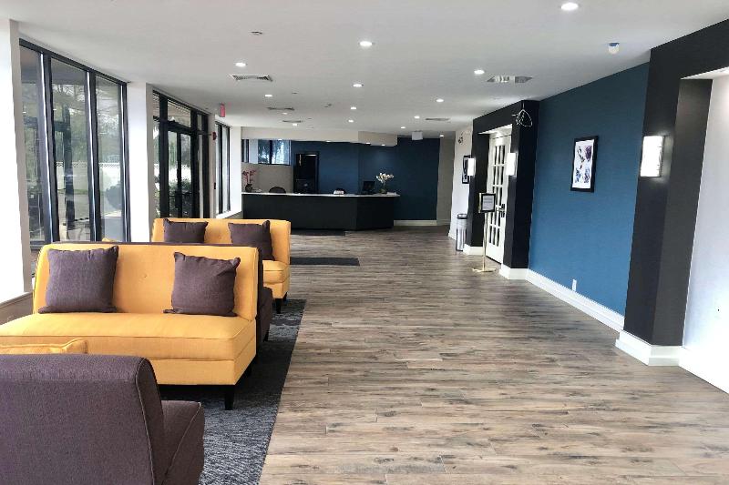 Отель Somerset Lofts
