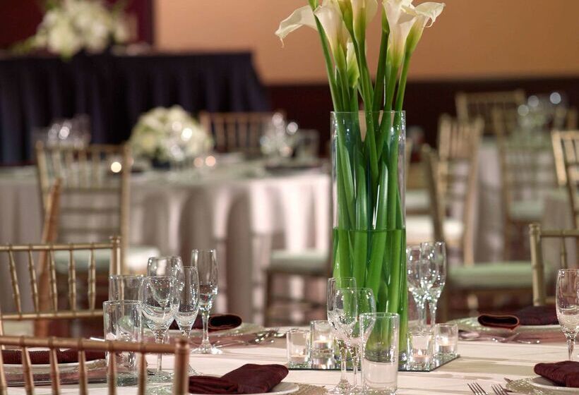 هتل Sonesta Nashville Airport