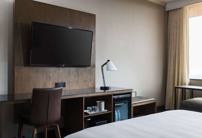 هتل Sonesta Nashville Airport