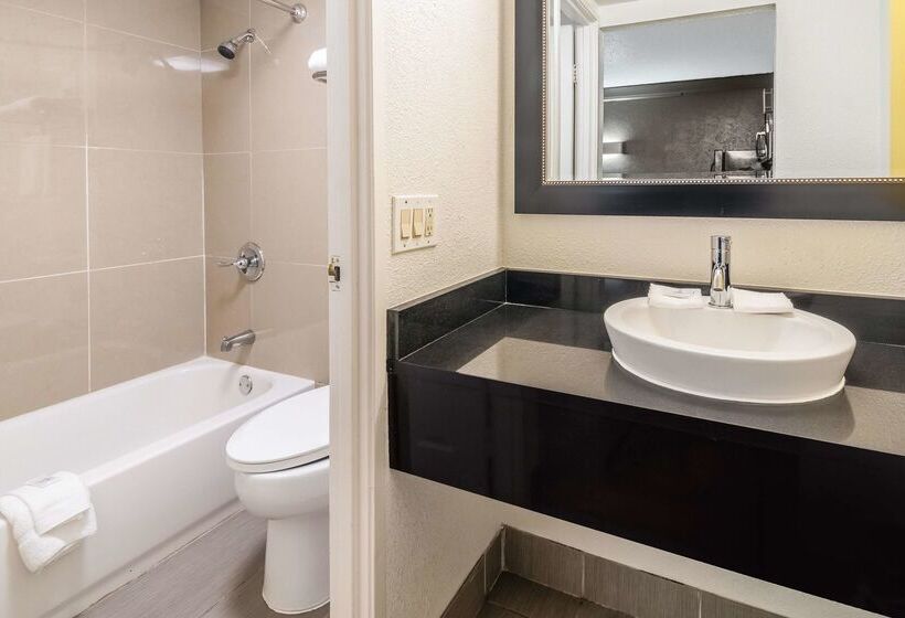 ホテル Studio 6 Fort Worth, Tx West Medical Center