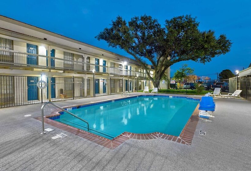 Отель Studio 6denton, Tx  Unt