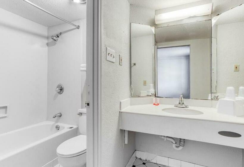 בית מלון כפרי Sunset Inn Oklahoma City