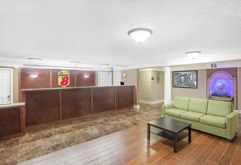 فندق Super 8 By Wyndham Austell/six Flags