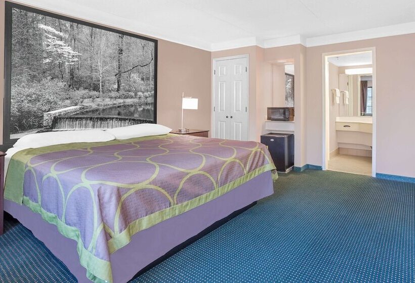 فندق Super 8 By Wyndham Austell/six Flags