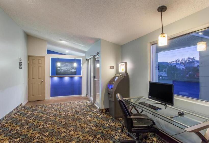 Superb Hamburg Motel