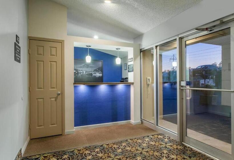 Superb Hamburg Motel