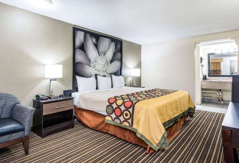 فندق Super 8 By Wyndham Monroe