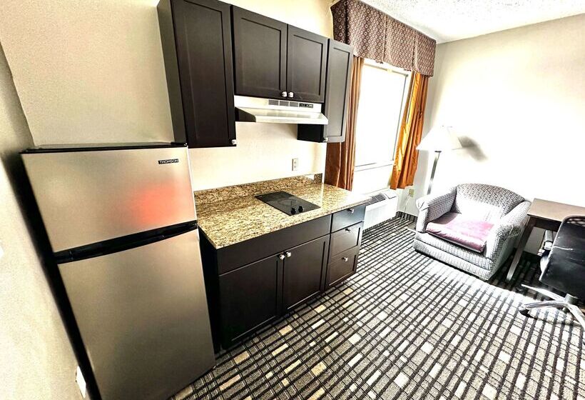 Surestay Plus Hotel By Best Western Lubbock Medical Center