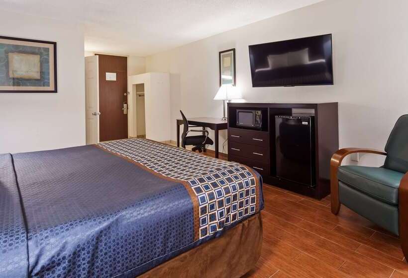 Surestay Plus Hotel By Best Western Lubbock Medical Center