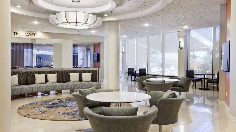 בית מלון כפרי Tampa Airport Marriott