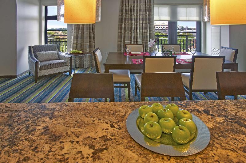 בית מלון כפרי The Alfond Inn