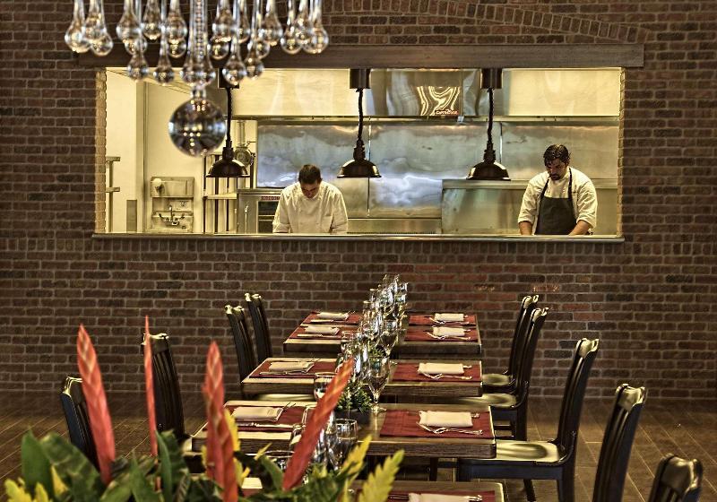 בית מלון כפרי The Alfond Inn