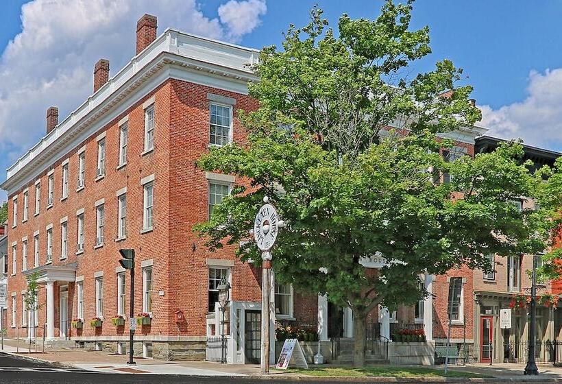 בית מלון כפרי The Lincklaen House