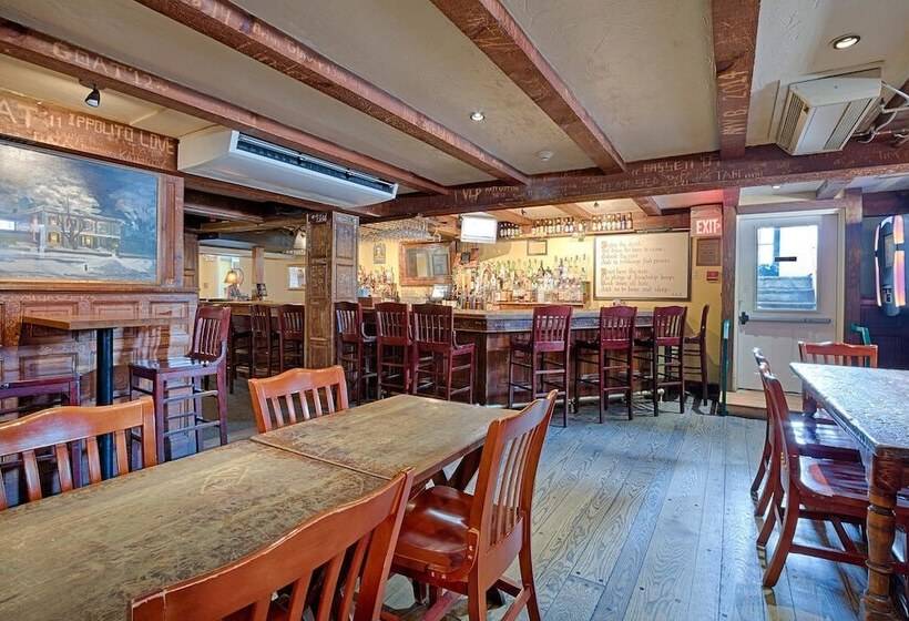 בית מלון כפרי The Lincklaen House