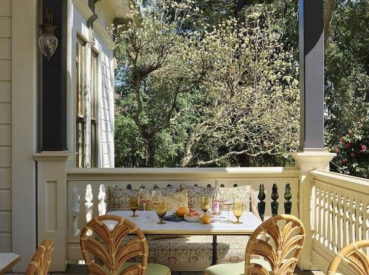 فندق The Madrona