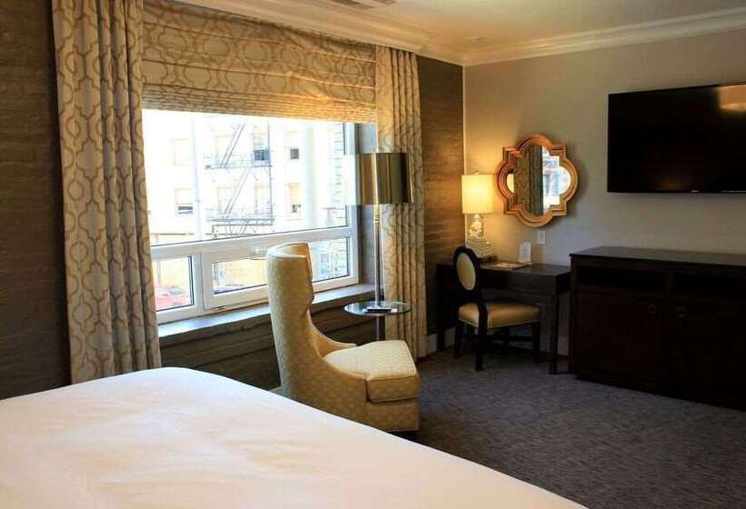 ホテル The Mark Spencer