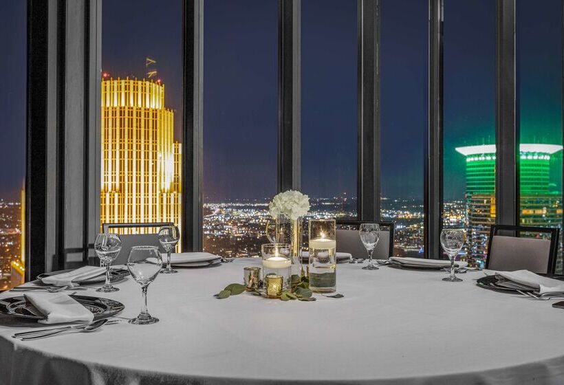 The Marquette Hotel, Curio Collection By Hilton