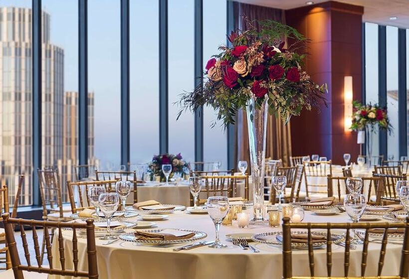 The Marquette Hotel, Curio Collection By Hilton