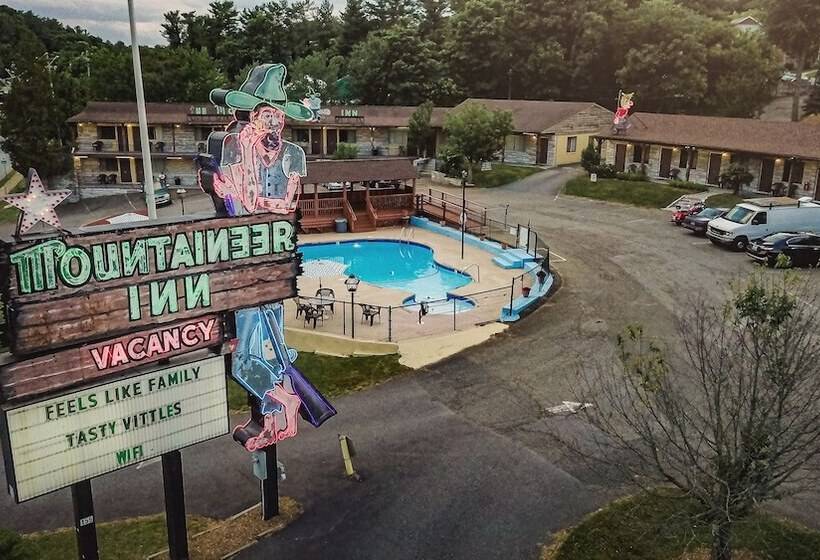 فندق The Mountaineer Inn