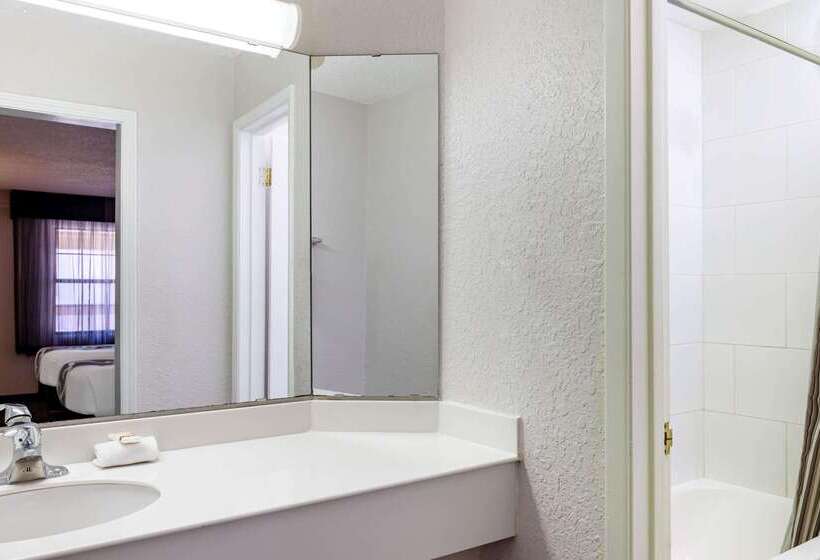 호텔 Travelodge By Wyndham El Paso Airport