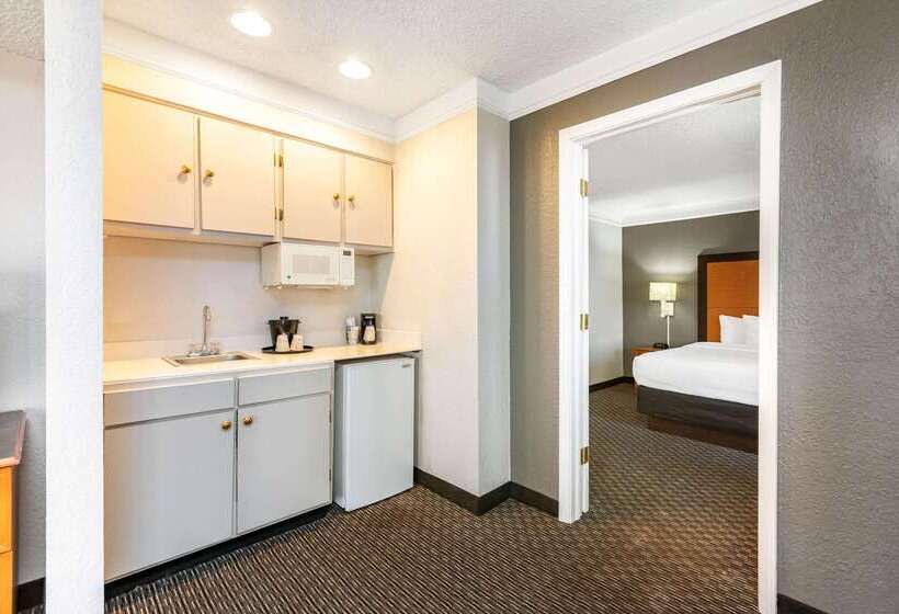 호텔 Travelodge By Wyndham El Paso Airport