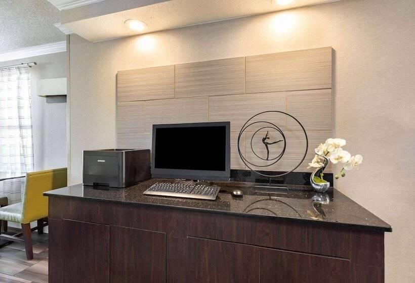 호텔 Travelodge By Wyndham El Paso Airport