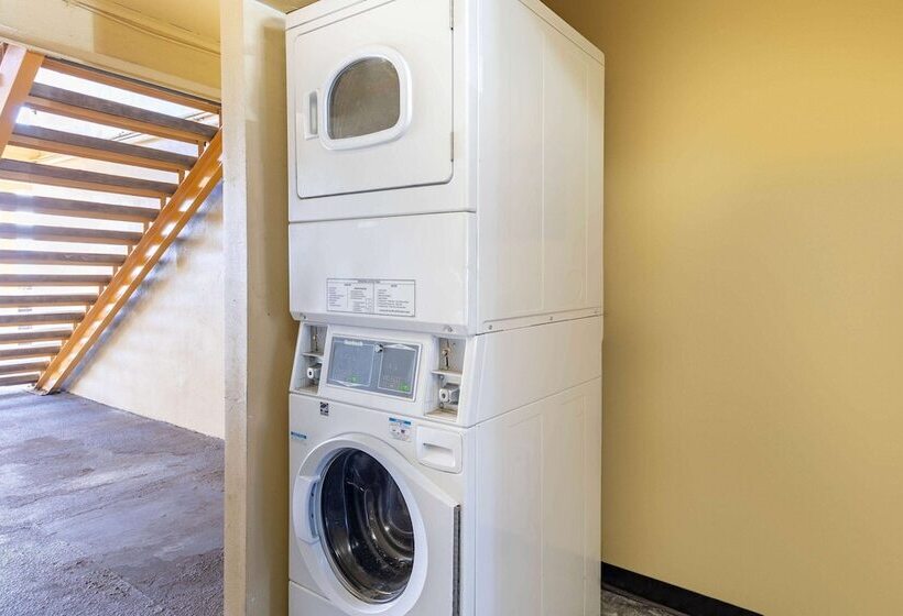 호텔 Travelodge By Wyndham El Paso Airport