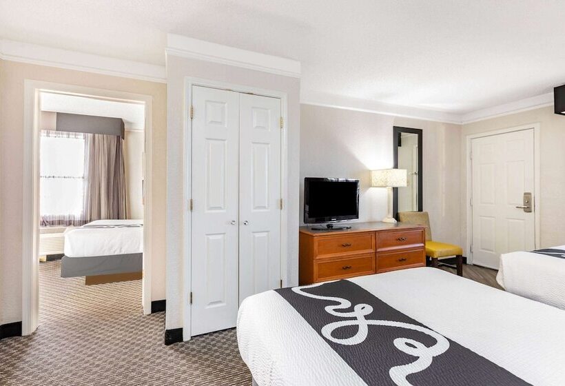 호텔 Travelodge By Wyndham El Paso Airport