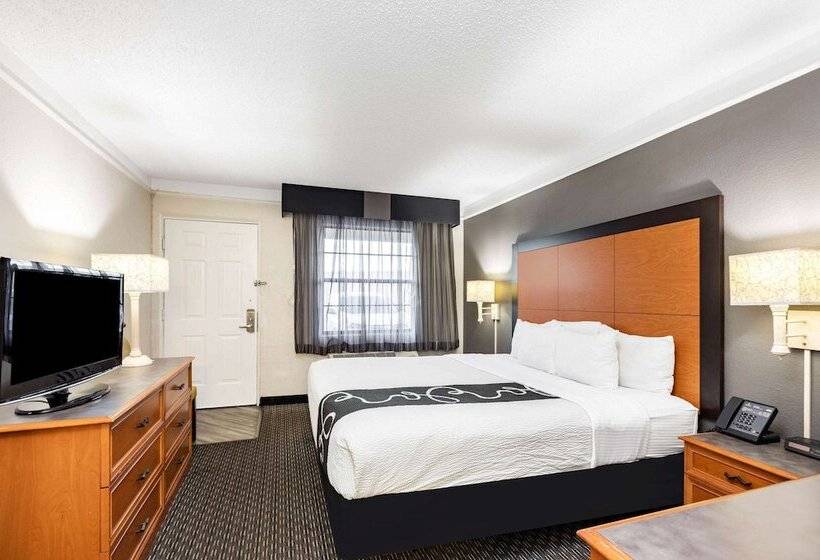 호텔 Travelodge By Wyndham El Paso Airport