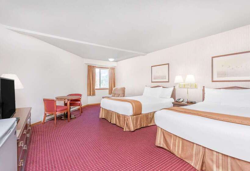 בית מלון כפרי Travelodge By Wyndham Juneau