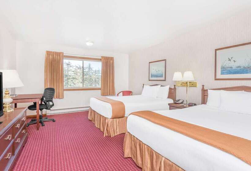 בית מלון כפרי Travelodge By Wyndham Juneau